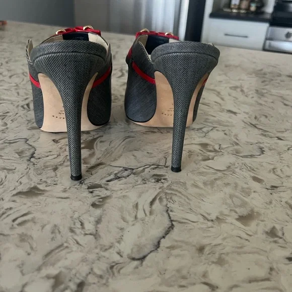 Elegant Red and Gray Marilyn Mule - Picture 3 of 6